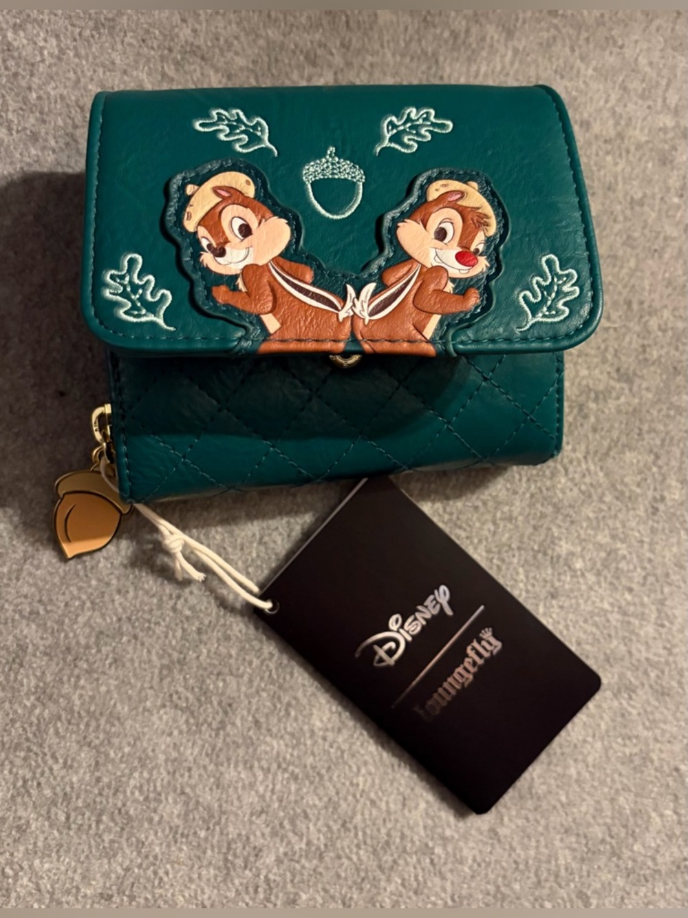Loungefly Disney Chip & Dale Quilted Rescue Ranger Backpack & Wallet - Picture 8 of 10